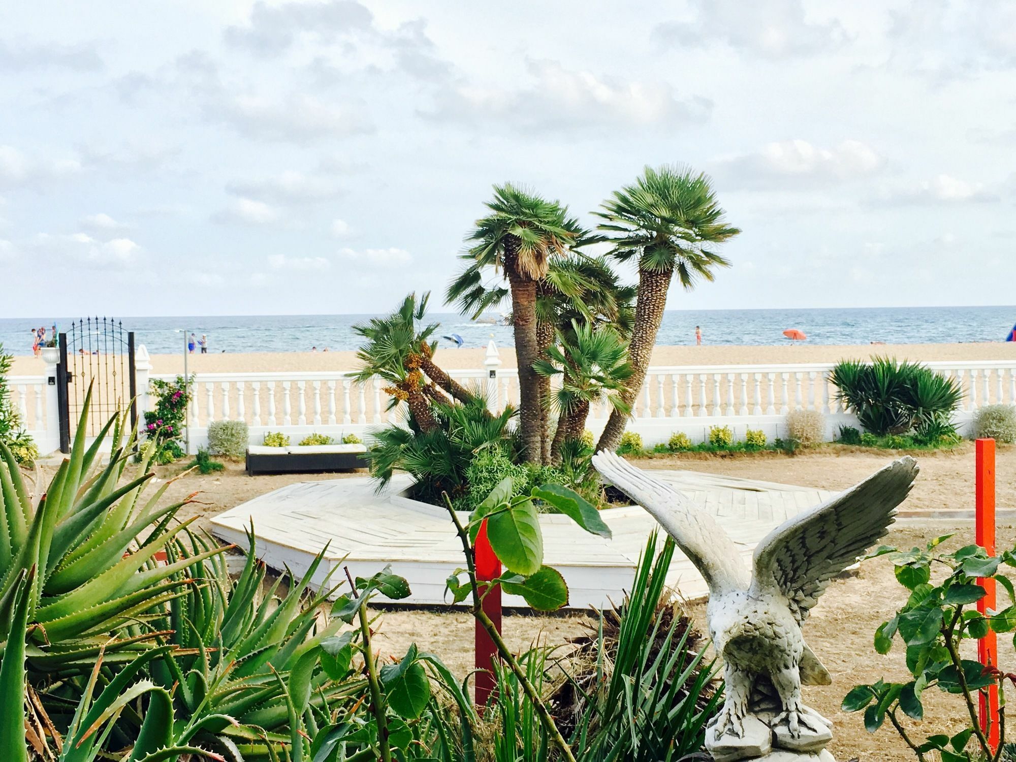 Lux Beach House Barcelona With Pool And Hot Tub, Beach Access Malgrat de Mar Buitenkant foto